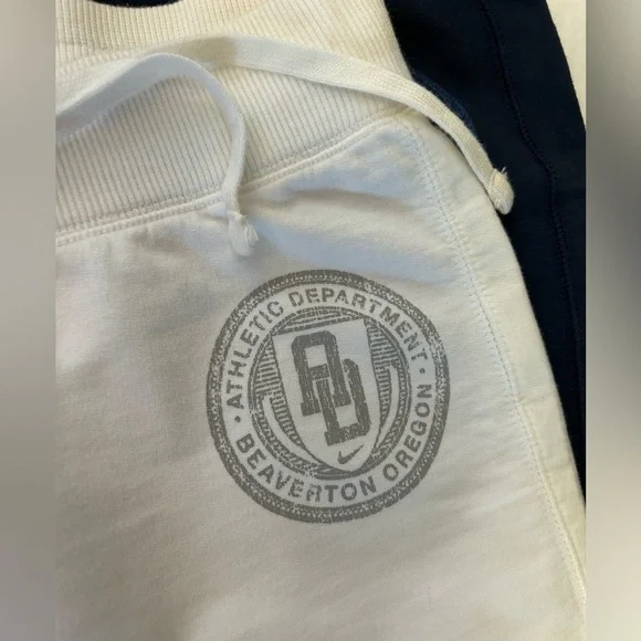 Vintage Nike The Athletic Dept Beaverton Oregon bundle of 2 shorts Sz-M.  W18 - Picture 8 of 12